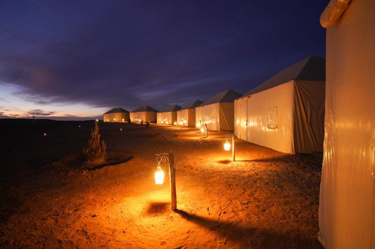 ホテル Jardin Kotori Luxury Camp メルズーガ エクステリア 写真