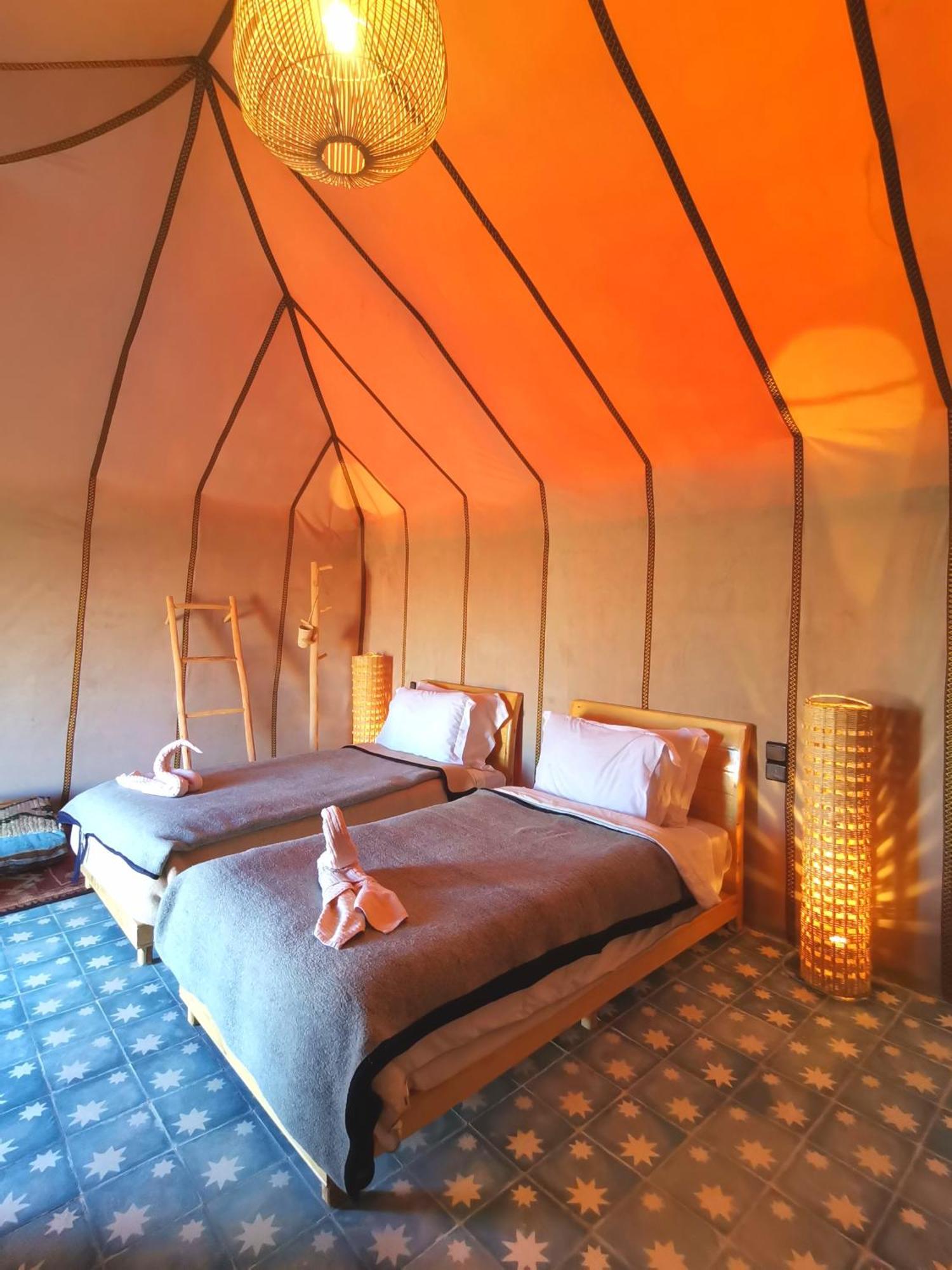 ホテル Jardin Kotori Luxury Camp メルズーガ エクステリア 写真