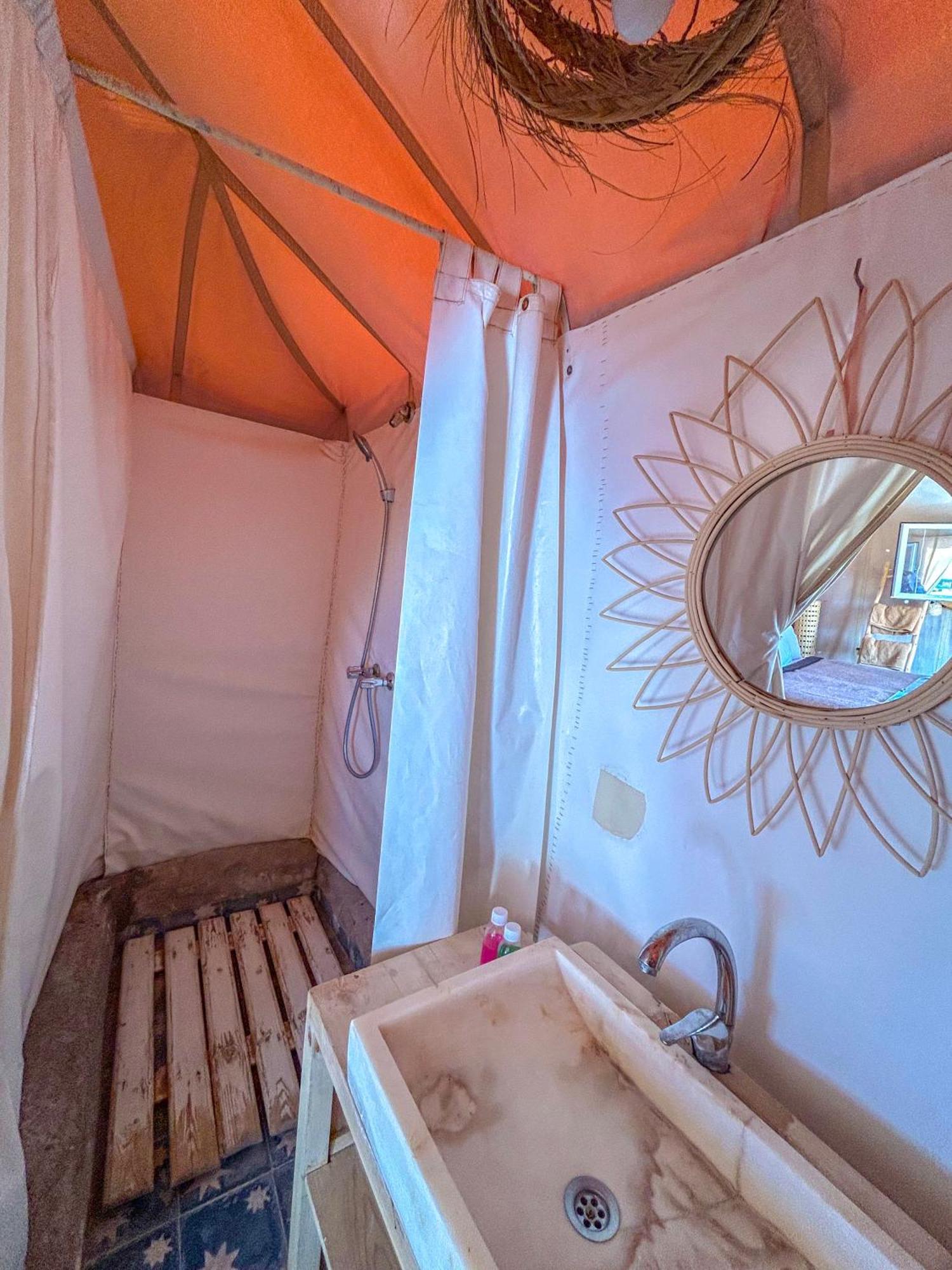 ホテル Jardin Kotori Luxury Camp メルズーガ エクステリア 写真